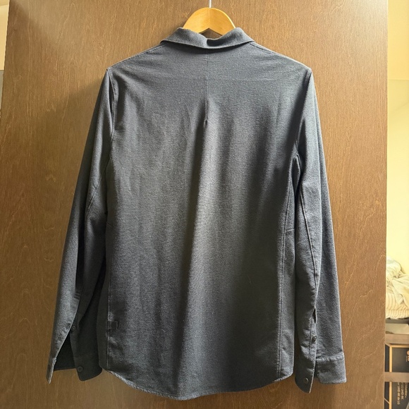 Men's Lululemon Commission Button Down Shirt. - Picture 2 of 4